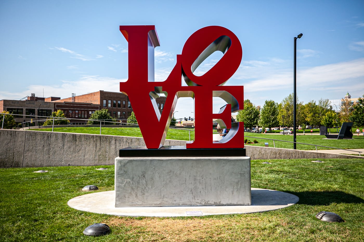 LOVE by Robert Indiana | Pappajohn Sculpture Park in Des Moines, Iowa