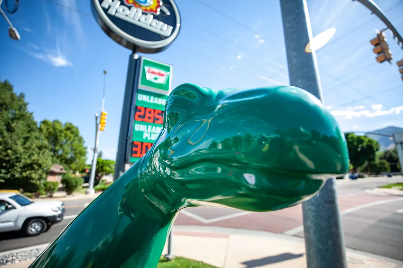 Sinclair Dinosaur in Salt Lake City, Utah | Salt Lake City Roadside Attractions in Utah