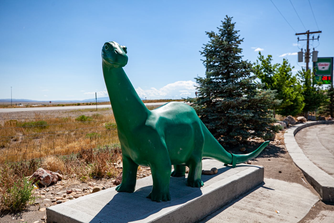 Sinclair Gas Station Dinosaur in Sinclair, Wyoming home of the Sinclair Refinery | Wyoming Roadside Attractions