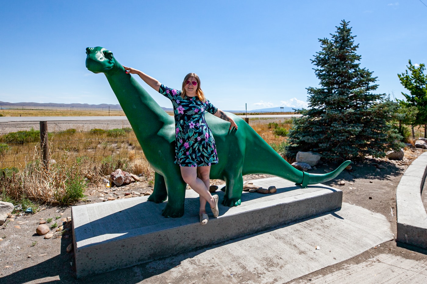 Sinclair Gas Station Dinosaur in Sinclair, Wyoming home of the Sinclair Refinery | Wyoming Roadside Attractions