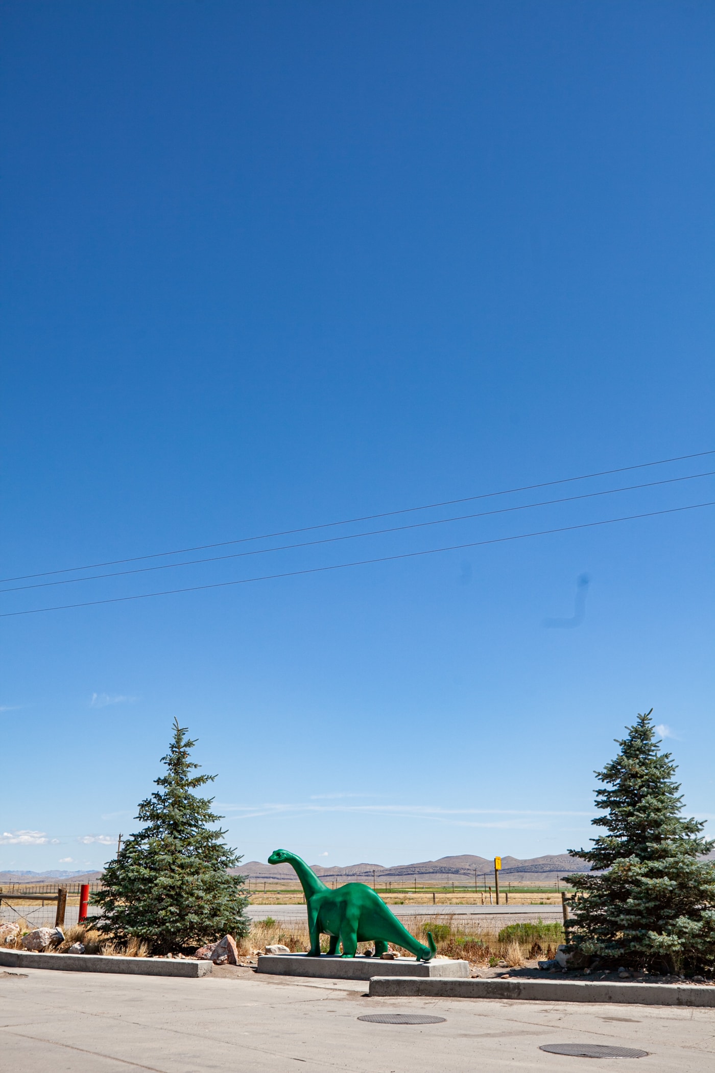 Sinclair Gas Station Dinosaur in Sinclair, Wyoming home of the Sinclair Refinery | Wyoming Roadside Attractions