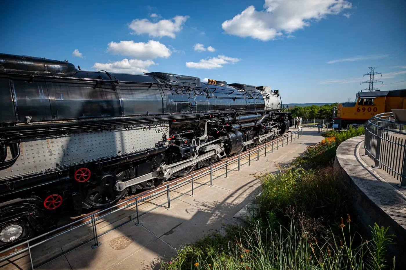 Kenefick Park: Union Pacific Big Boy & Centennial Trains in Omaha, Nebraska | Omaha Tourist Attractions