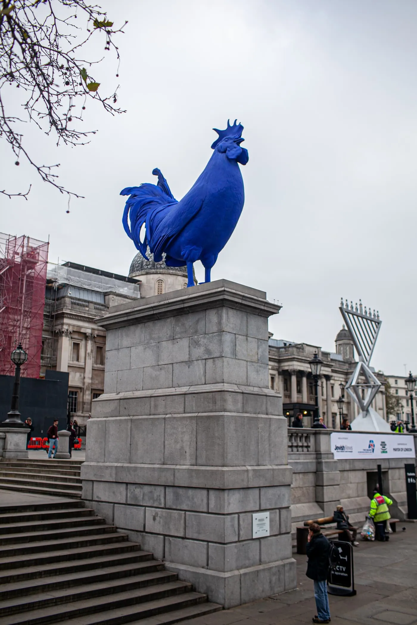 Katharina Fristc's Hahn/Cock - a big blue rooster -  in Trafalgar Square in London, England.