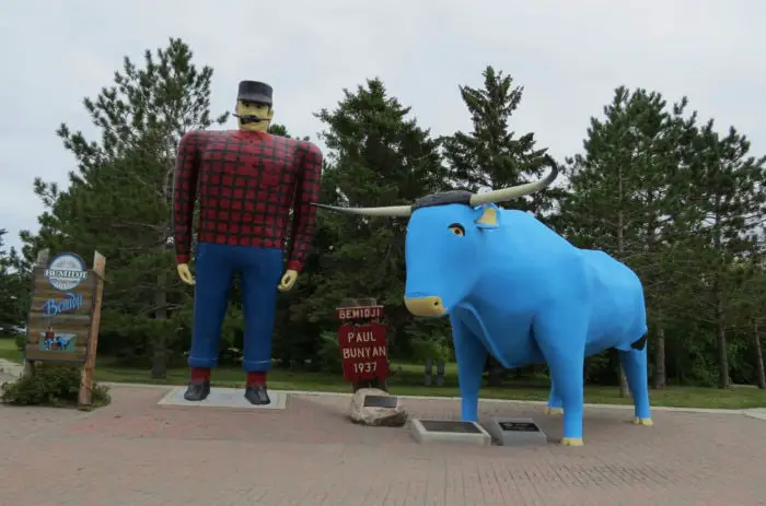 Best Roadside Attractions - Bemidji, Minnesota Paul Bunyan & Babe the Blue Ox Statues