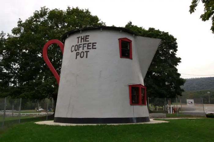 The Coffee Pot in Pennsylvania - weird roadside attractions