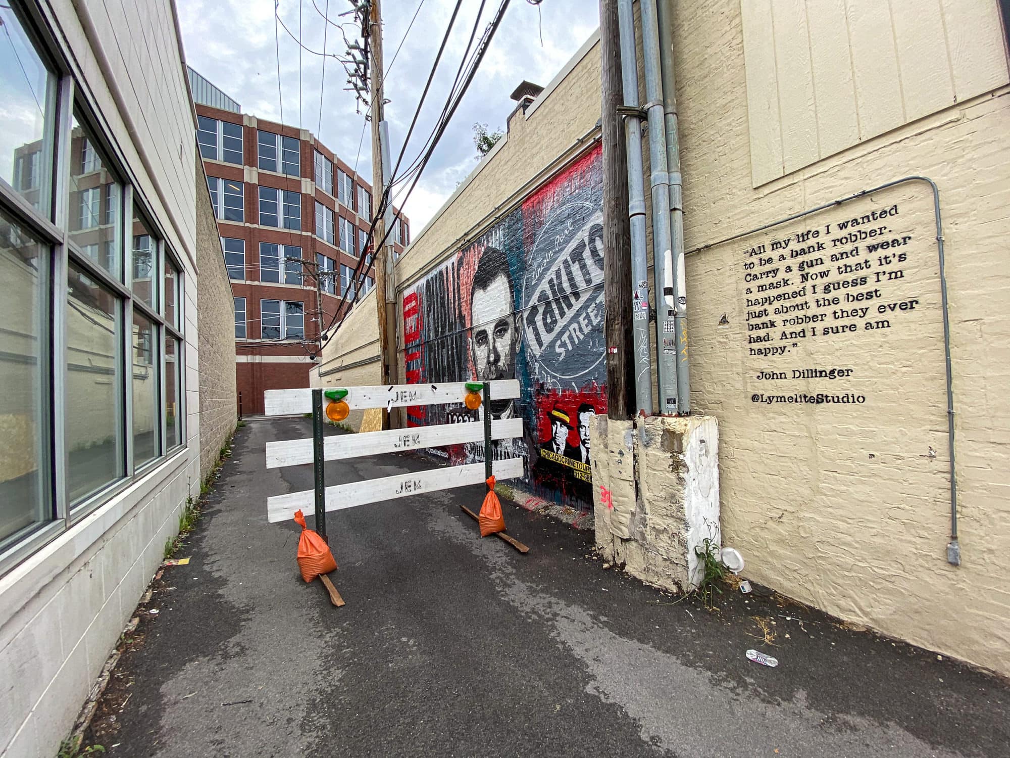 John Dillinger Alley where the gangster was gunned down in Chicago, Illinois. John Dillinger Mural in Chicago.