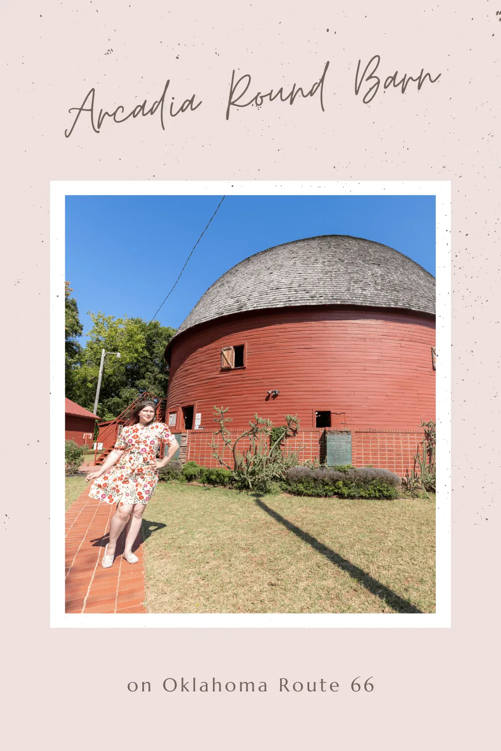 Traveling Route 66? One of the most iconic Route 66 stops is an unlikely attraction that comes in an unlikely shape: Arcadia Round Barn in Oklahoma. Add this roadside attraction to your travel itinerary to visit on a Route 66 road trip through Oklahoma.  #RoadTrips #RoadTripStop #Route66 #Route66RoadTrip #OklahomaRoute66 #Oklahoma #OklahomaRoadTrip #OklahomaRoadsideAttractions #RoadsideAttractions #RoadsideAttraction #RoadsideAmerica #RoadTrip