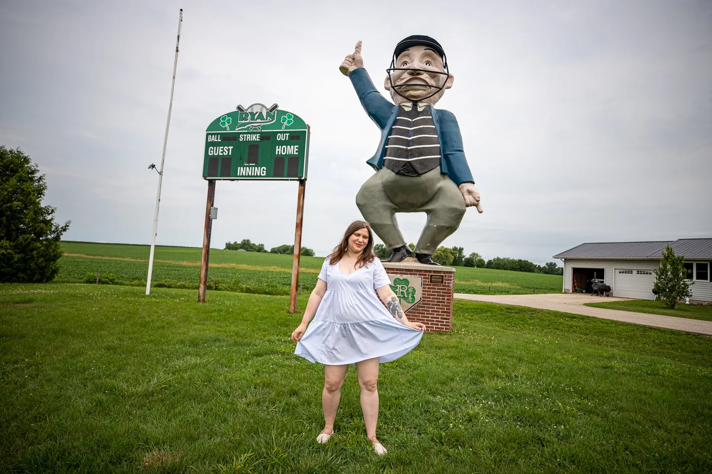 Happy Chef Umpire in Ryan, Iowa Roadside Attraction