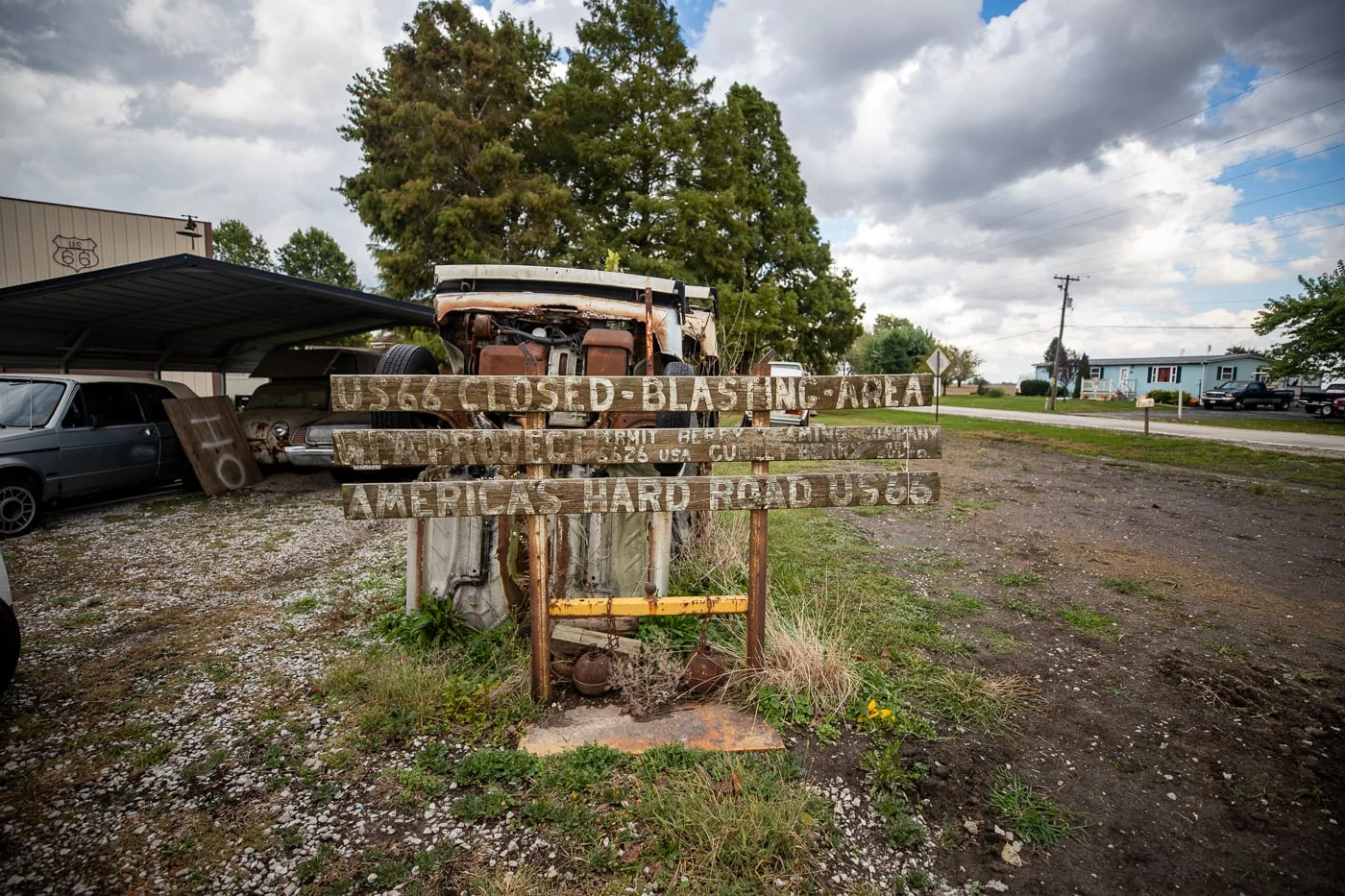 Henry's Rabbit Ranch in Staunton, Illinois Route 66 roadside attraction