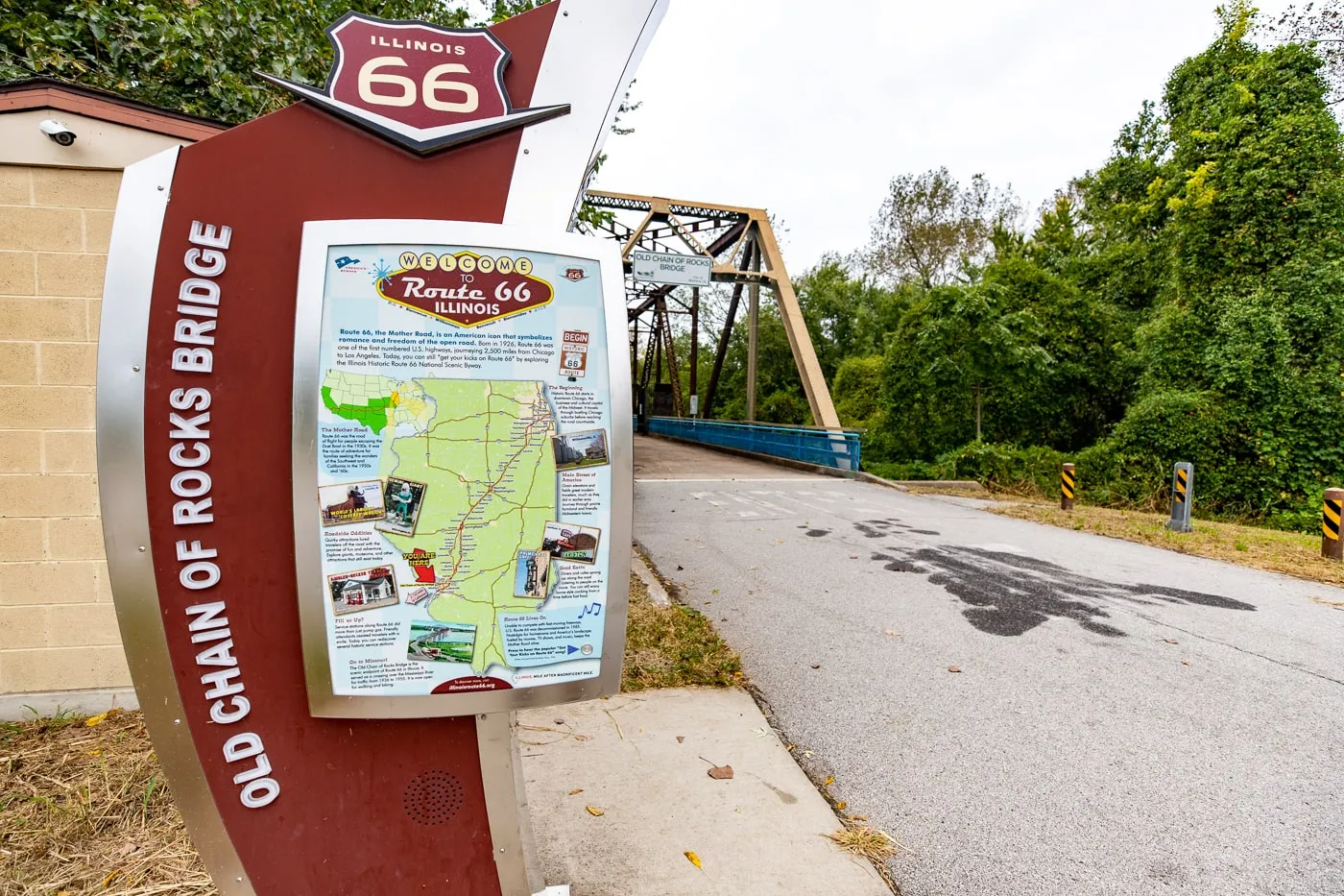 Old Chain of Rocks Bridge in St. Louis, Missouri - a Route 66 roadside attraction