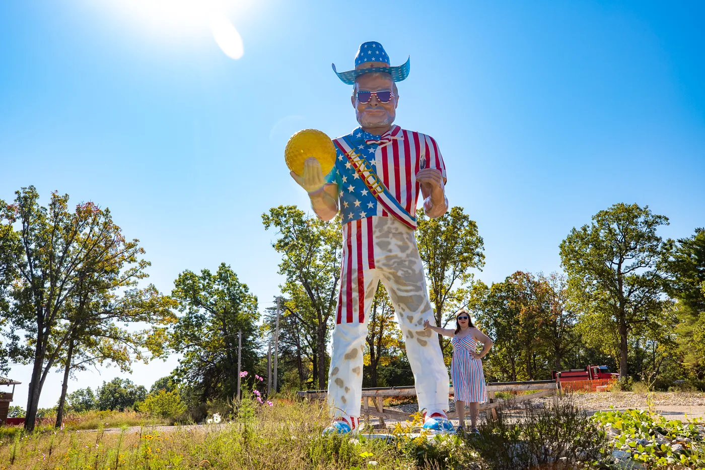 Mega Mayor Muffler Man in Uranus, Missouri - Route 66 Roadside Attraction