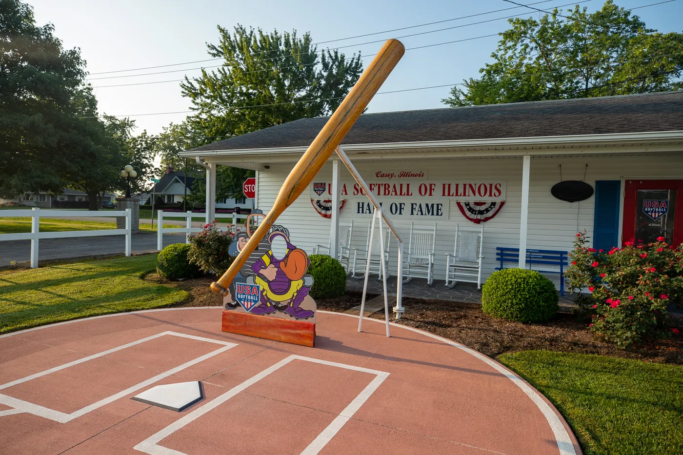 Big Baseball Bat in Casey, Illinois & USA Softball of Illinois Hall of Fame