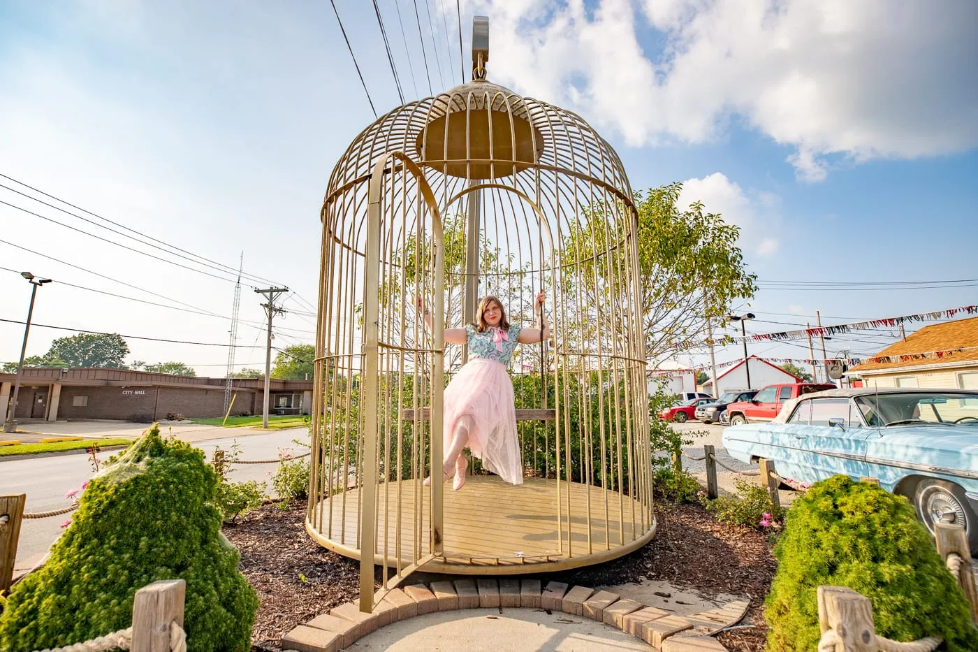 Big Birdcage in Casey, Illinois roadside attraction