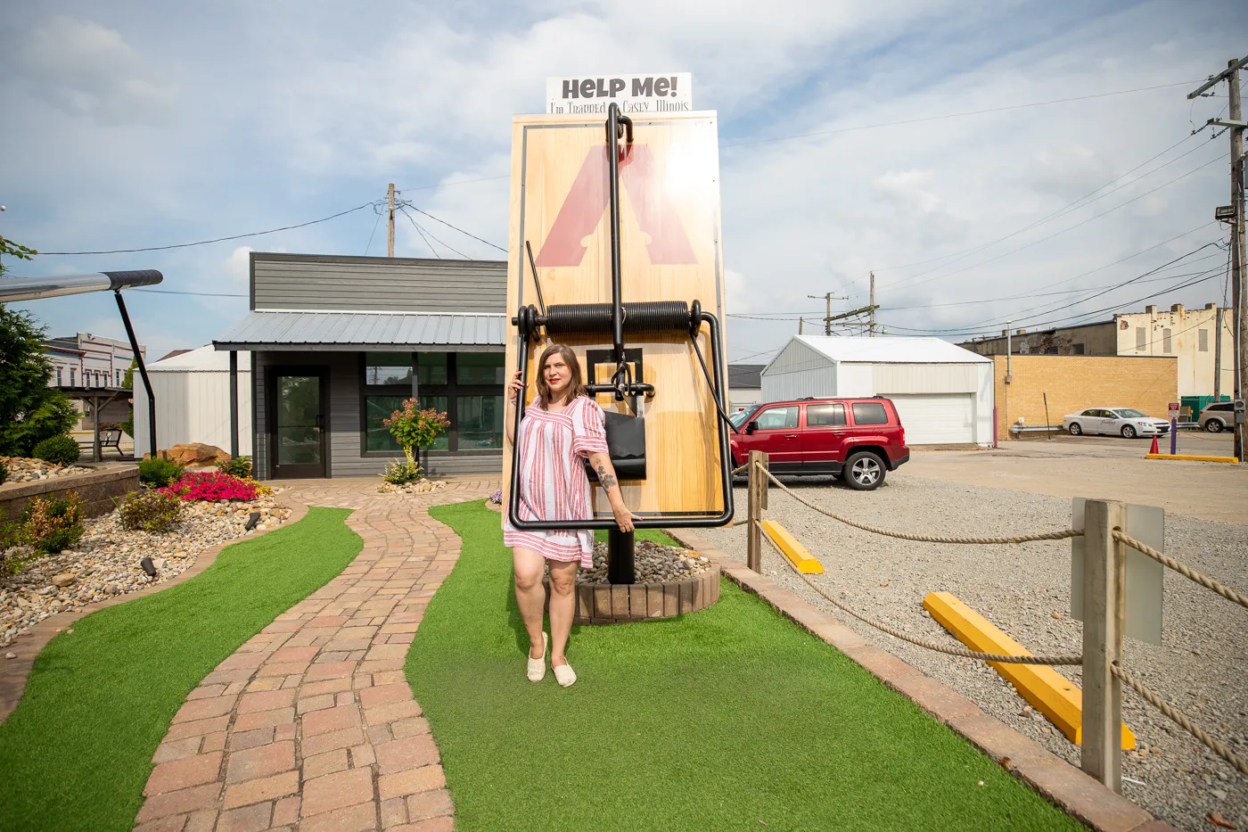 Giant Mouse Trap - Picture of Giant Mouse Trap, Casey - Tripadvisor