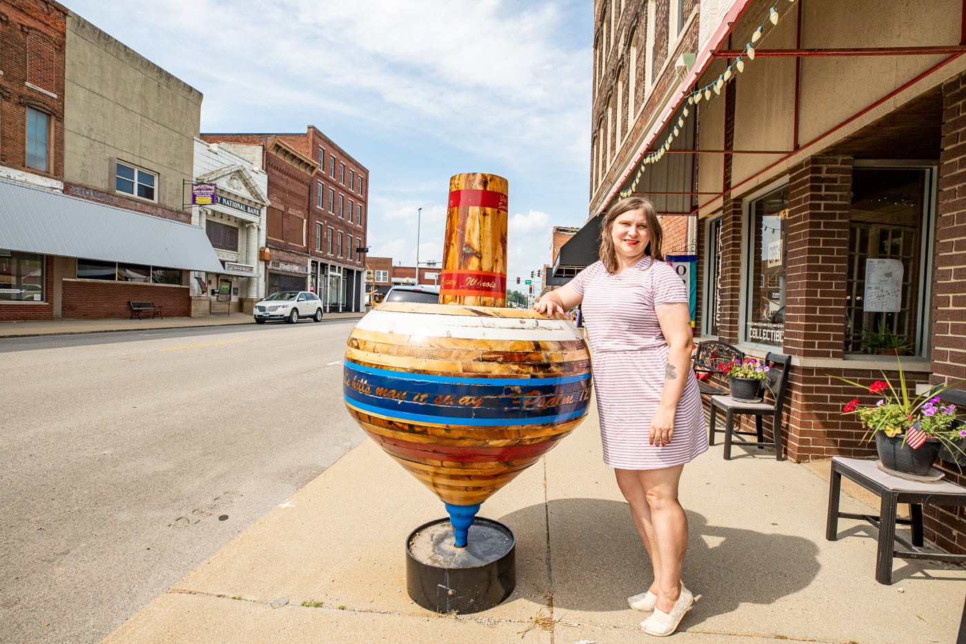 Big Spinning Top in Casey, Illinois roadside attraction