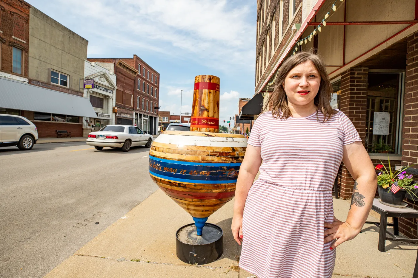 Big Spinning Top in Casey, Illinois roadside attraction