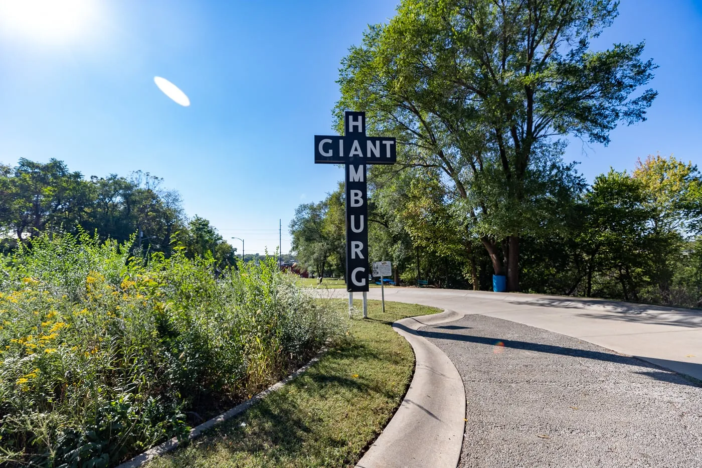 Red's Giant Hamburg sign at the Birthplace of Route 66 Roadside Park in Springfield, Missouri