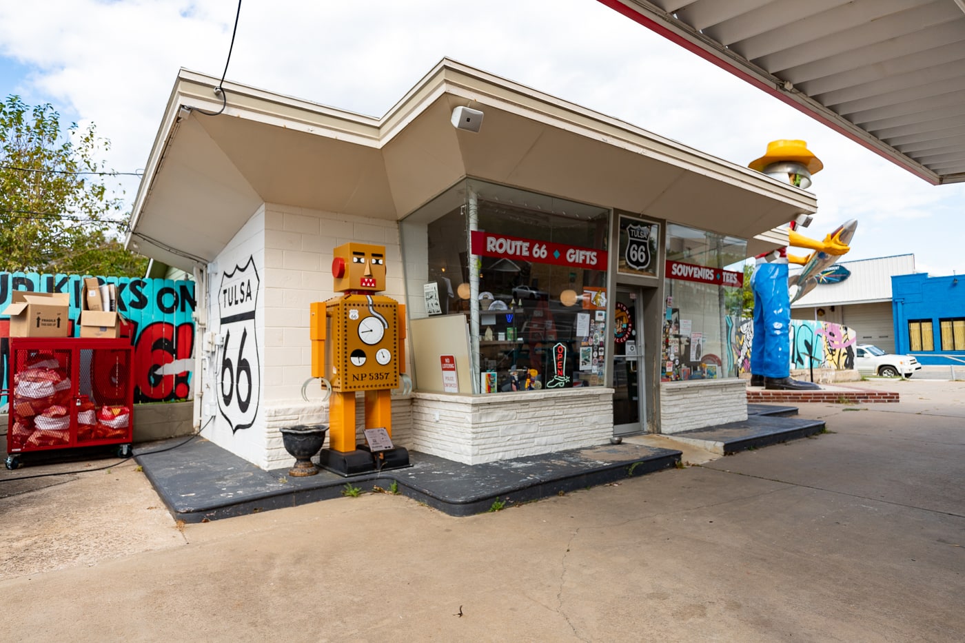 Buck Atom's Cosmic Curios on Route 66 in Tulsa, Oklahoma