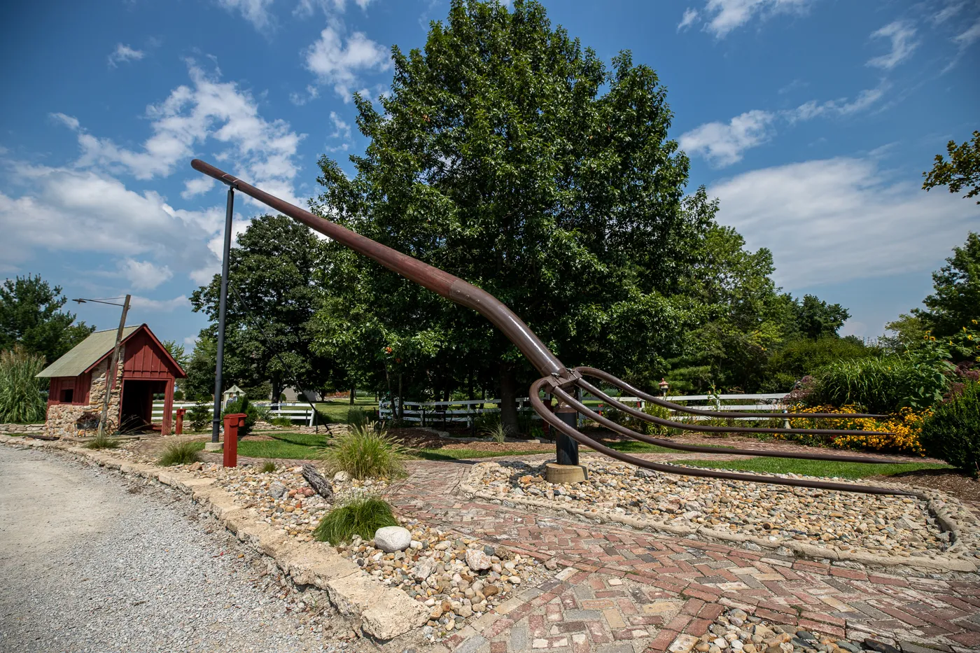 The world's largest pitchfork in Casey, Illinois