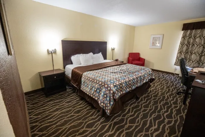 Days Inn & Suites by Wyndham Casey, Illinois hotel