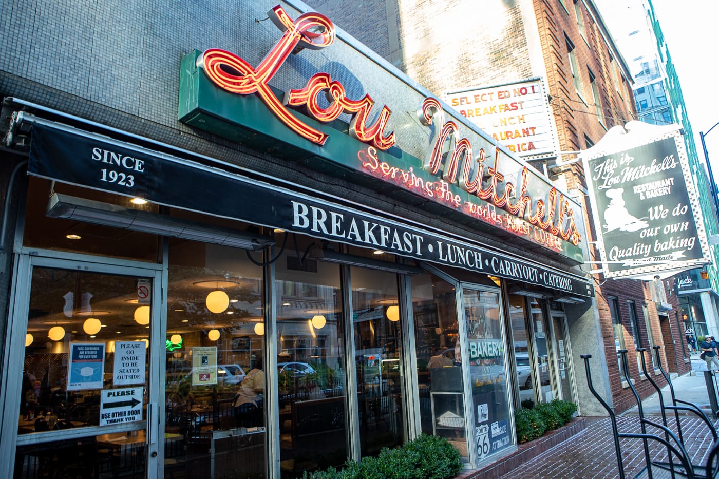 Lou Mitchell's Restaurant on Route 66 in Chicago, Illinois