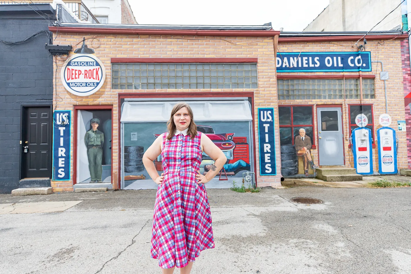 Daniels Oil mural - Mural City Route 66 Murals in Pontiac, Illinois