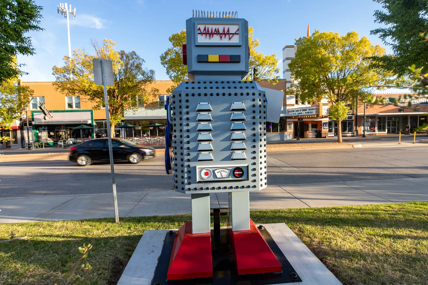 Robots on 66 in Oklahoma City - Route 66 roadside attraction