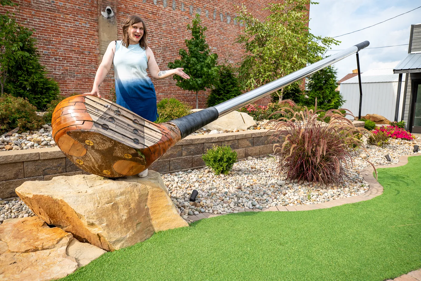 World's Largest Golf Club in Casey, Illinois roadside attraction