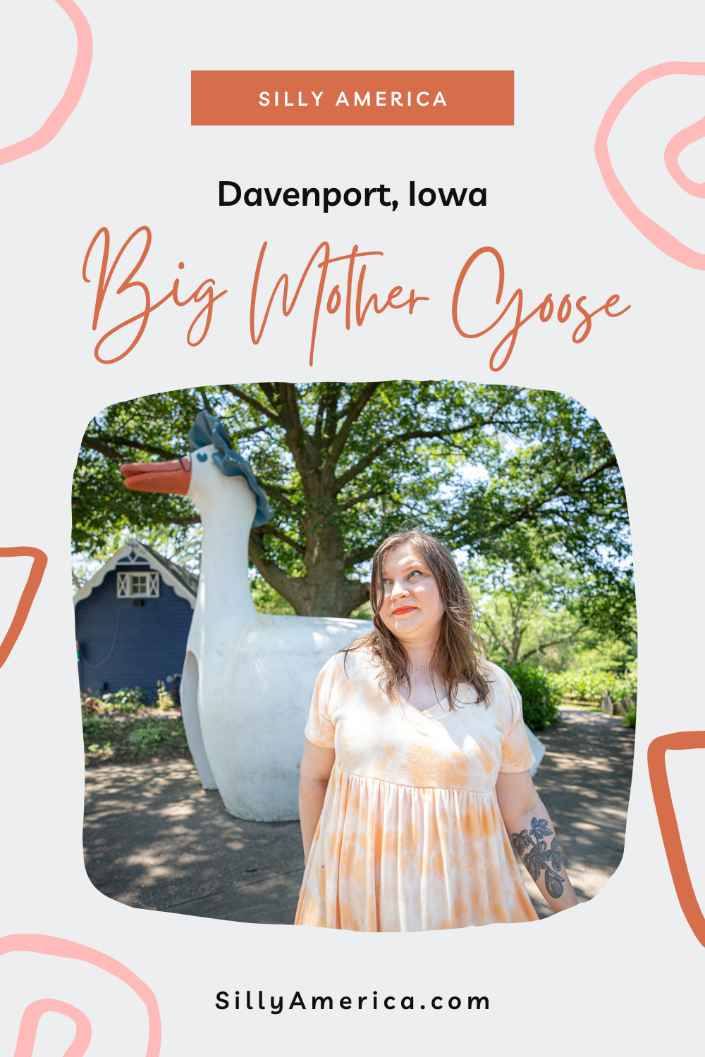 Once upon a time the Big Mother Goose at Fejervary Park in Davenport, Iowa belonged to a different Iowa roadside attraction: Mother Goose Land. Visit this big bird on an Iowa road trip!  #IowaRoadsideAttractions #IowaRoadsideAttraction #RoadsideAttractions #RoadsideAttraction #RoadTrip #IowaRoadTrip #IowaThingsToDo #IowaRoadTripBucketLists #IowaBucketList #IowaRoadTripIdeas #IowaTravel