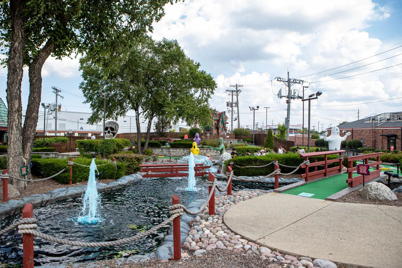 Haunted Trails mini golf in Burbank, Illinois