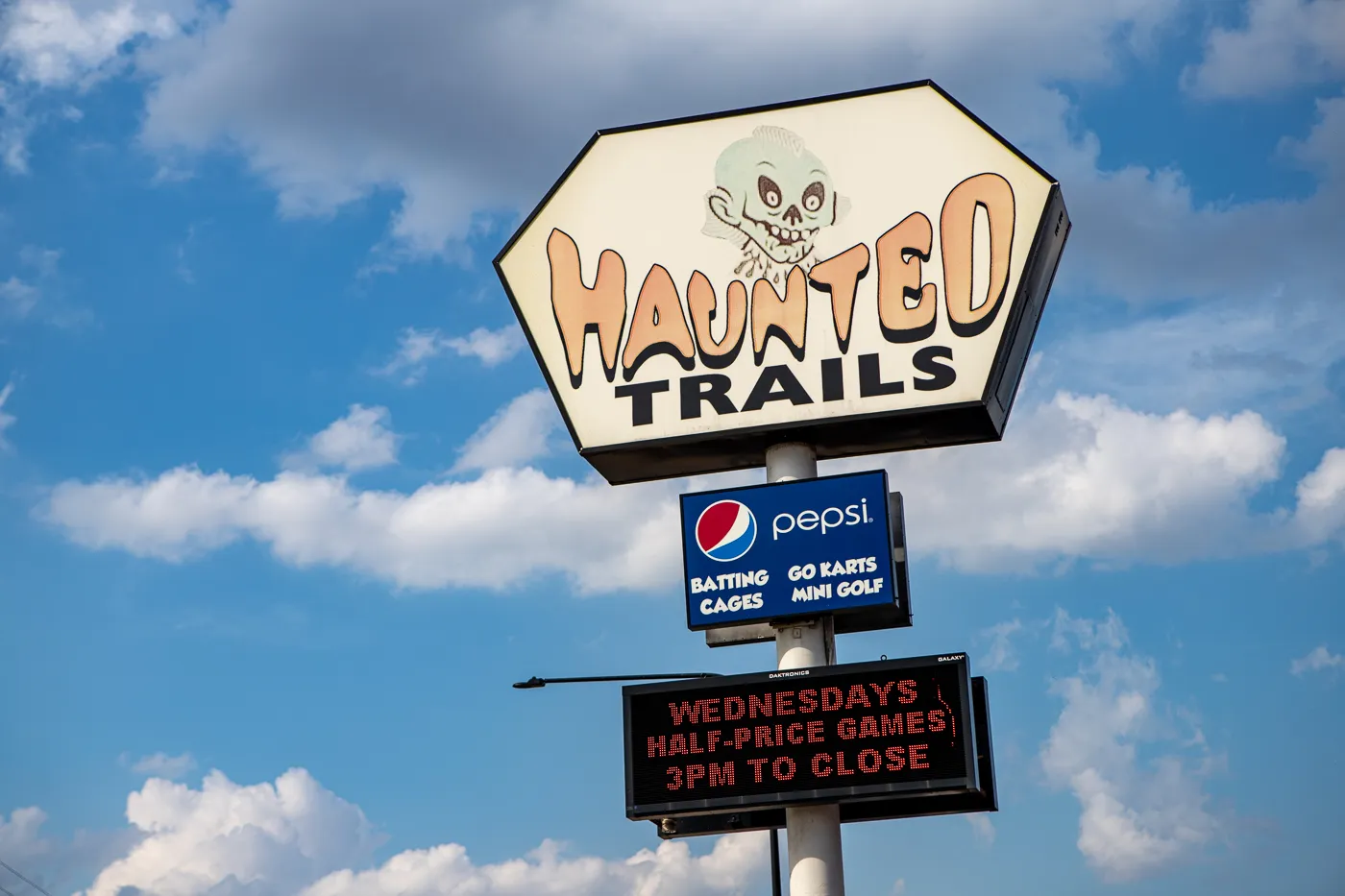 Haunted Trails mini golf in Burbank, Illinois