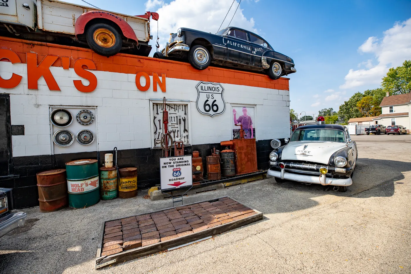 Dick's on 66 - Dick's Towing in Joliet, Illinois Route 66 Attraction