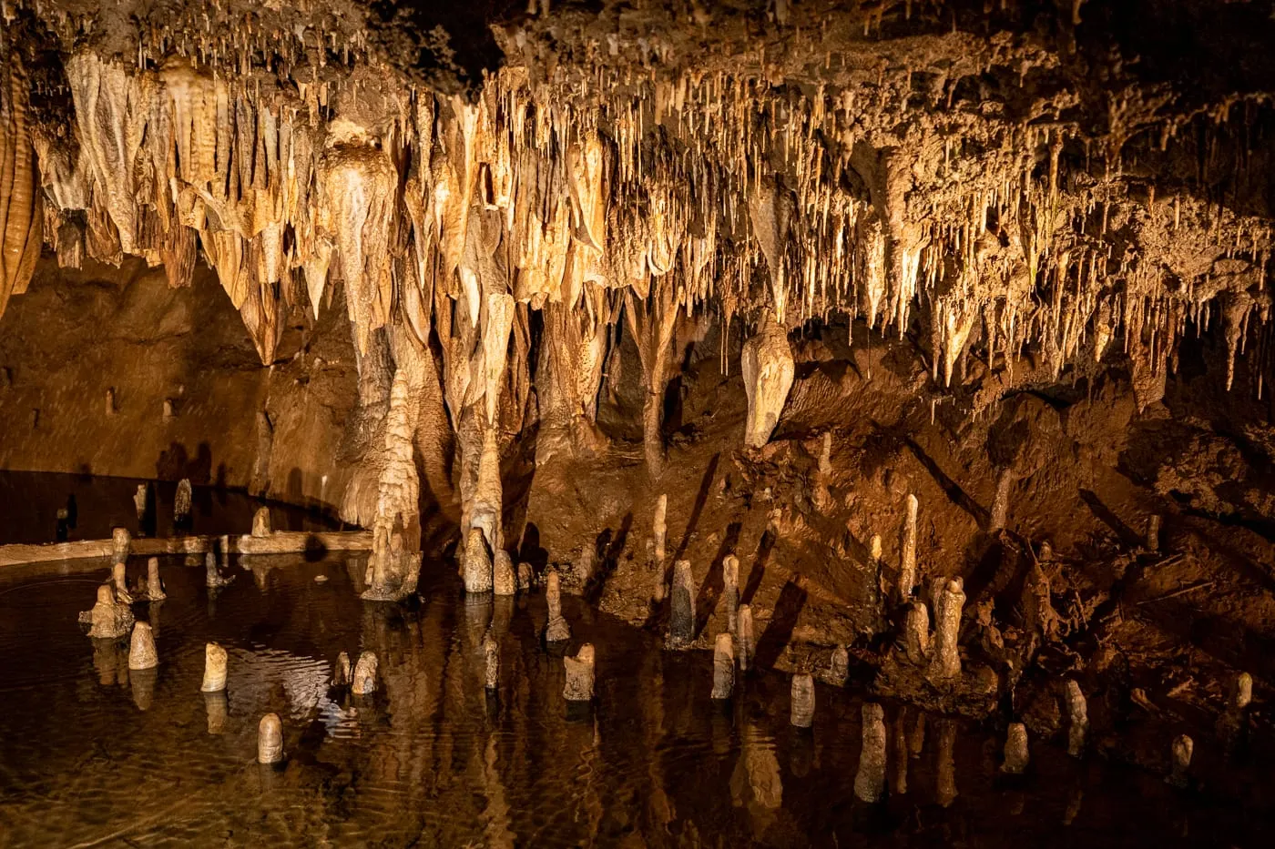 Meramec Caverns in Sullivan, Missouri Route 66 tourist attraction