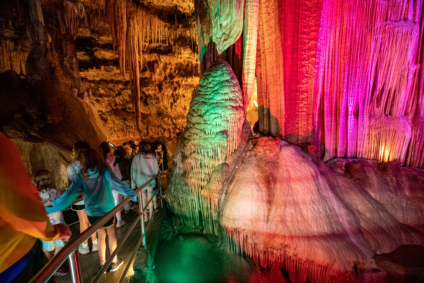 Meramec Caverns in Sullivan, Missouri Route 66 tourist attraction