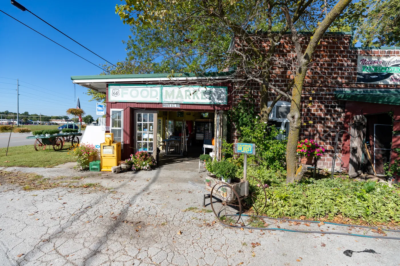 Nelson's Old Riverton Store in Riverton, Kansas on Route 66