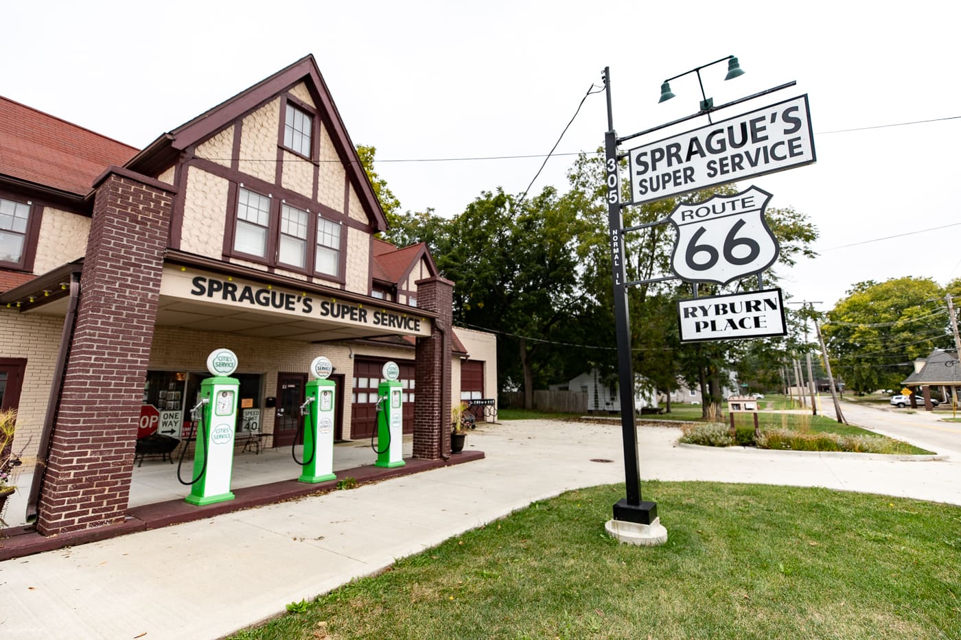 Sprague's Super Service Station in Normal, Illinois Route 66 Roadside Attraction