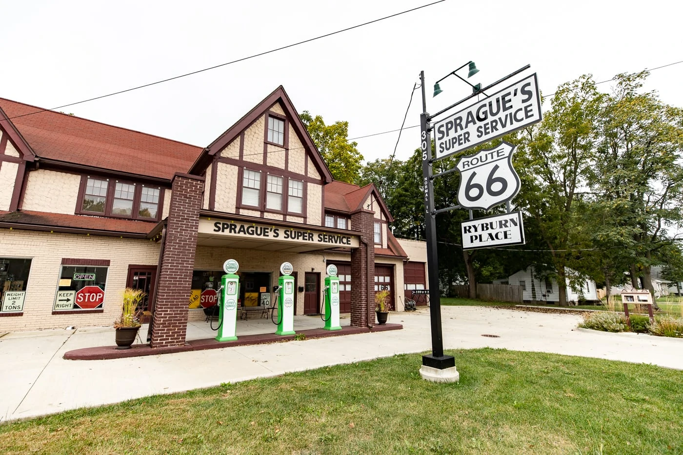 Sprague's Super Service Station in Normal, Illinois Route 66 Roadside Attraction