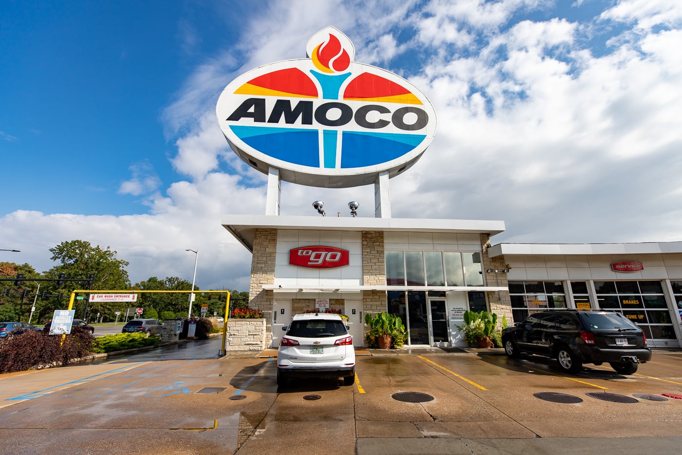 World's Largest Amoco Sign in St. Louis, Missouri