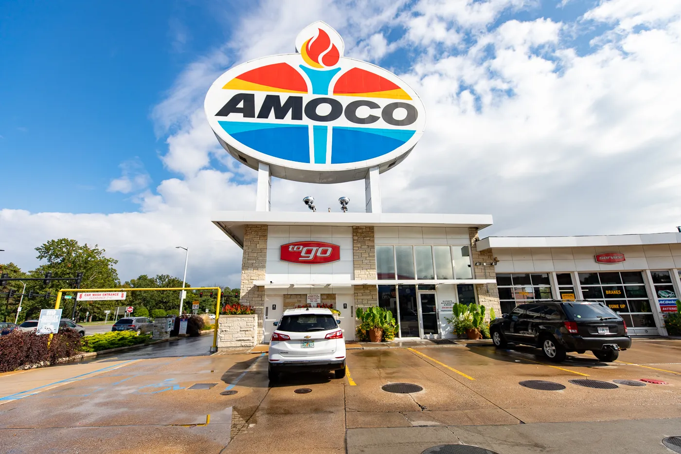 World's Largest Amoco Sign in St. Louis, Missouri
