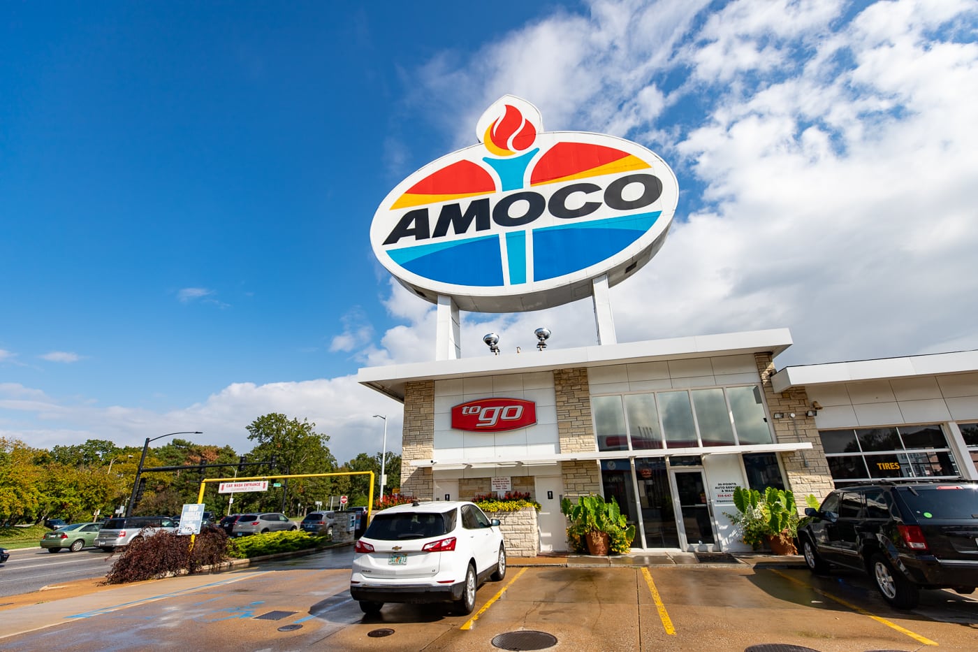 World's Largest Amoco Sign in St. Louis, Missouri