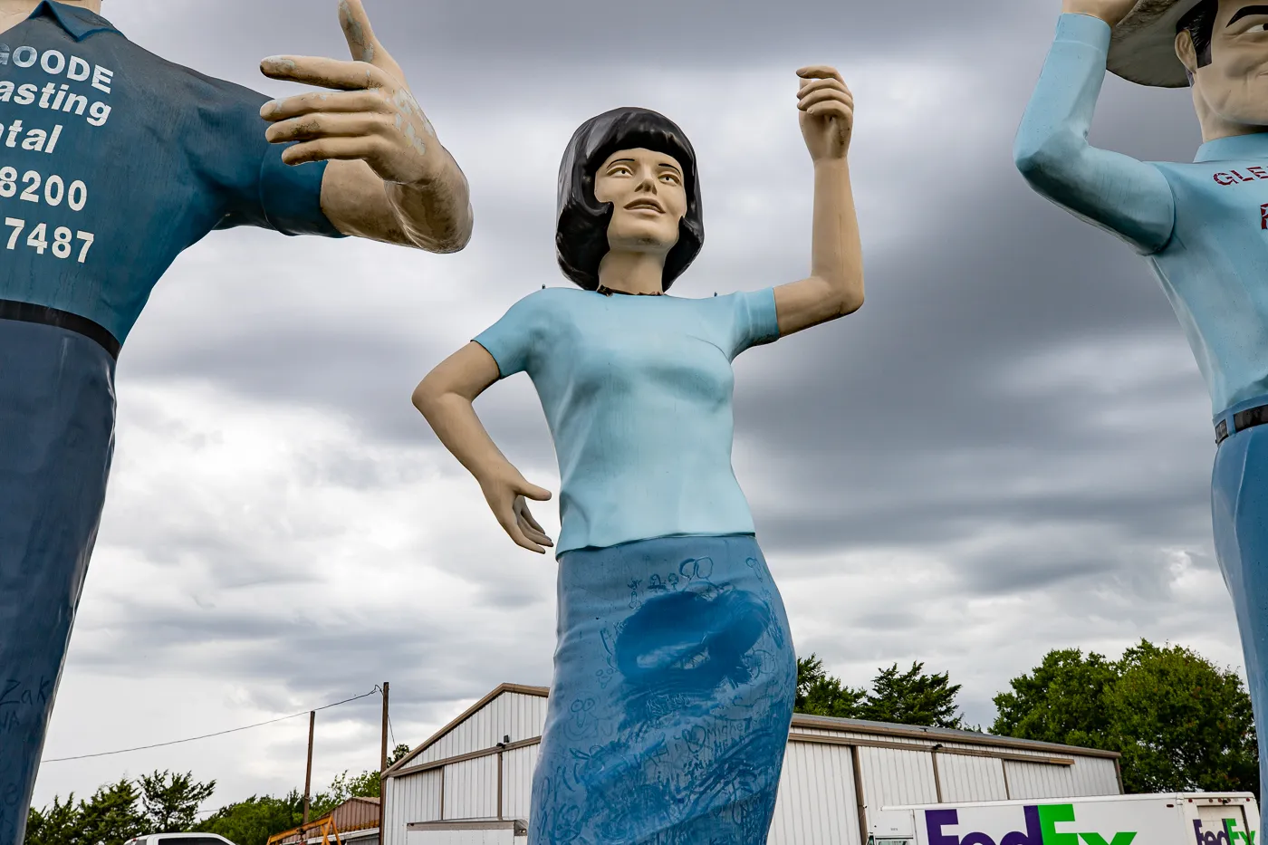Uniroyal Gal at Glenn Goode's Big People in Gainesville, Texas Roadside Attraction