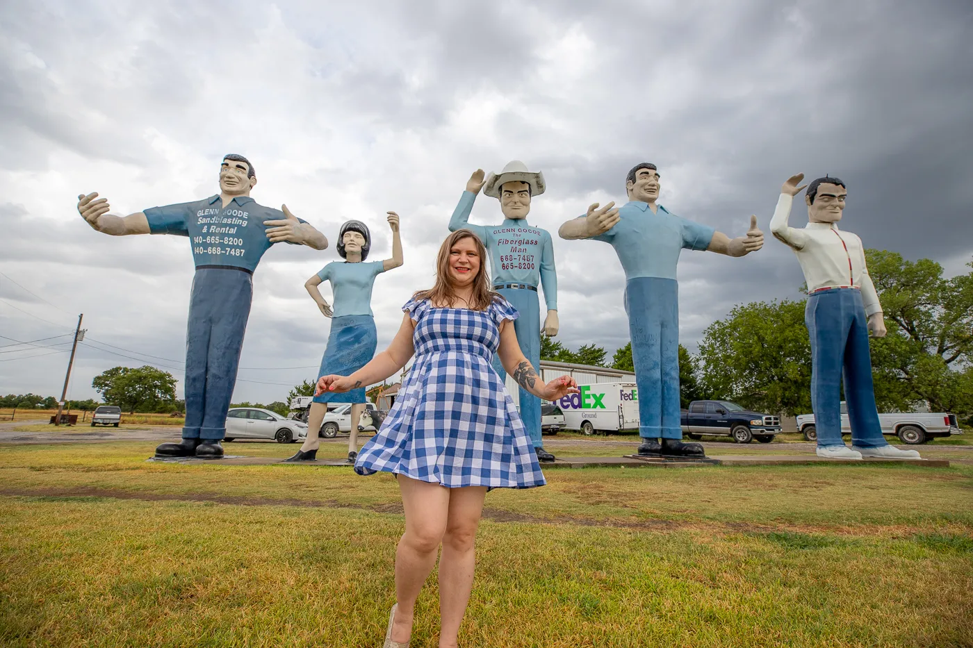 Glenn Goode's Big People in Gainesville, Texas Roadside Attraction