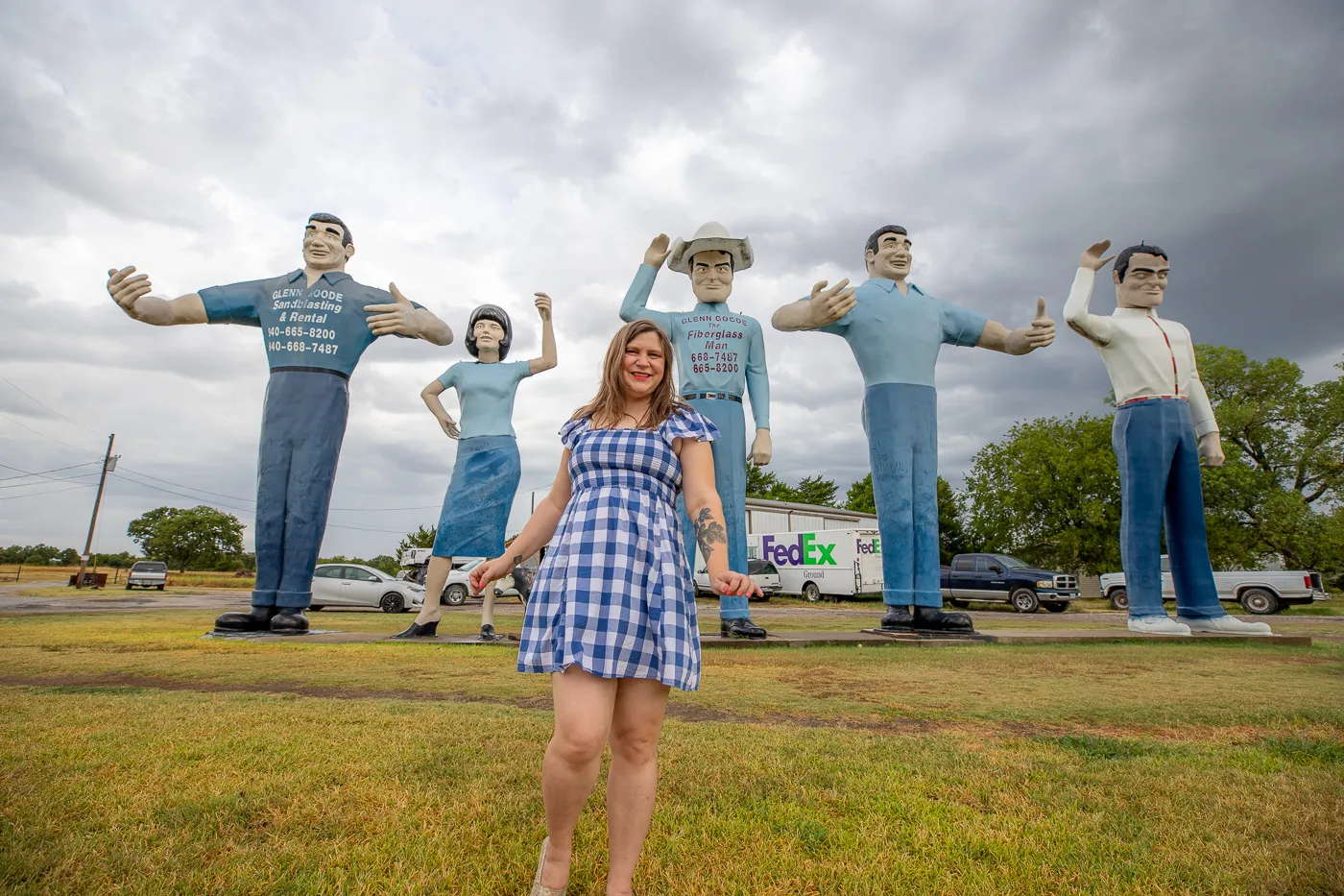 Glenn Goode's Big People in Gainesville, Texas Roadside Attraction