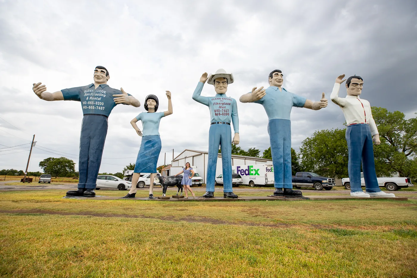 Glenn Goode's Big People in Gainesville, Texas Roadside Attraction