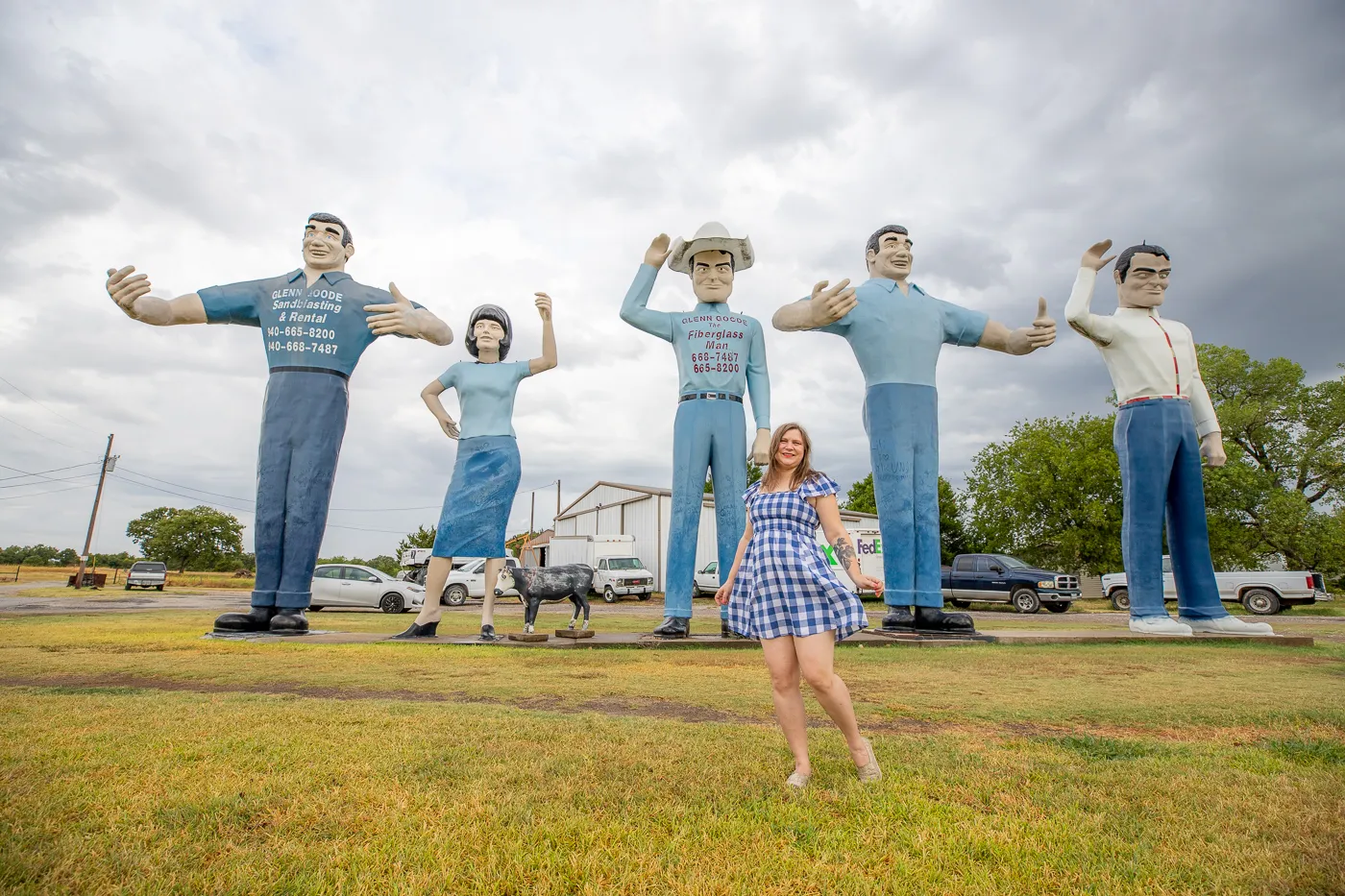 Glenn Goode's Big People in Gainesville, Texas Roadside Attraction