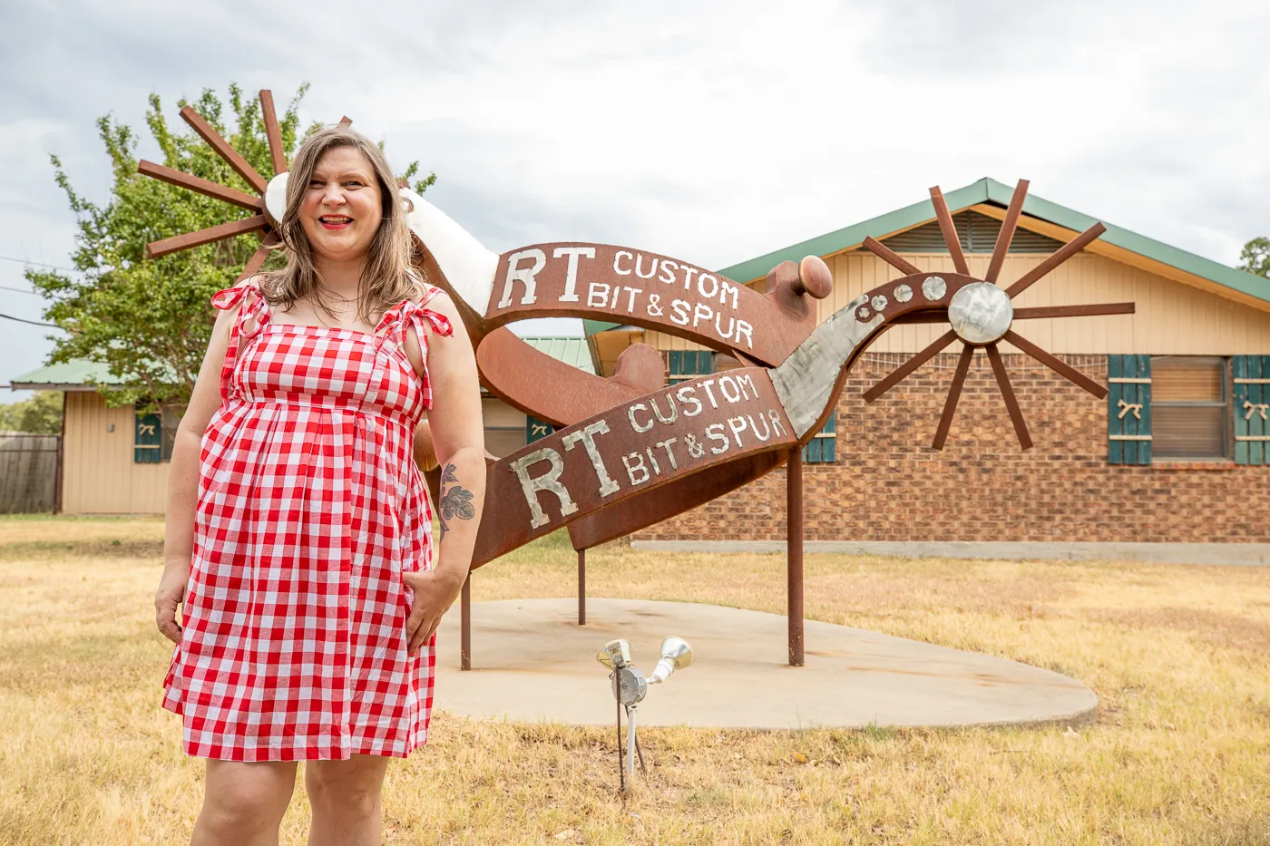 Big Spurs in Gainesville, Texas roadside attraction