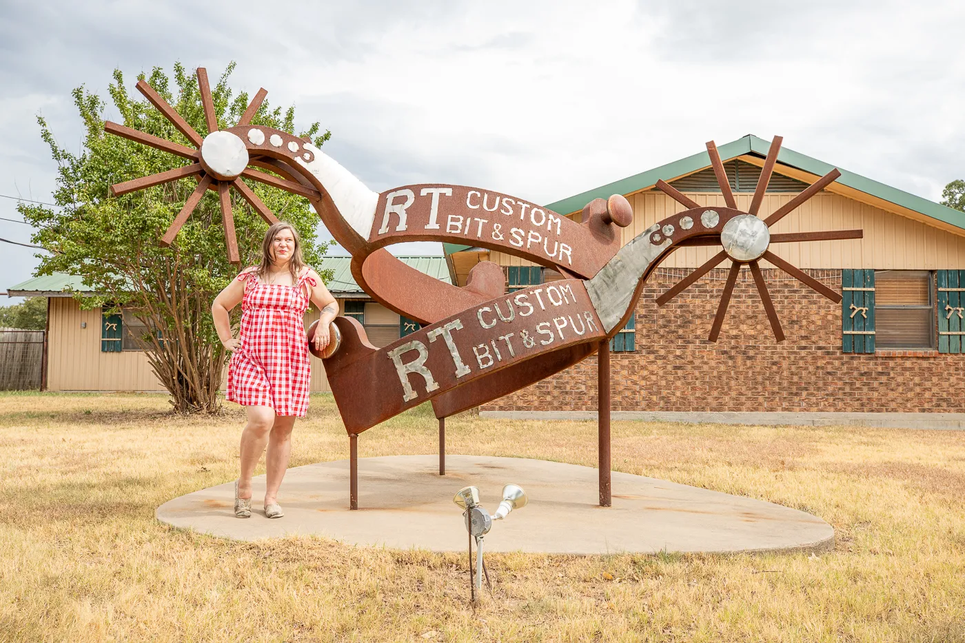 Big Spurs in Gainesville, Texas roadside attraction