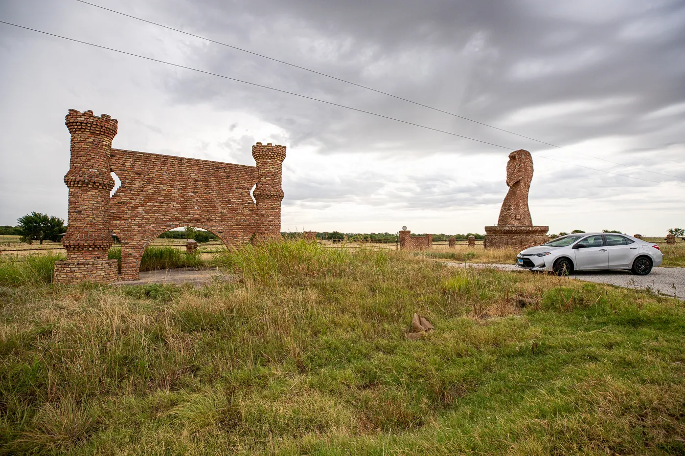 Giant Horse Chess Piece in Gainesville, Texas I-35 Roadside Attraction