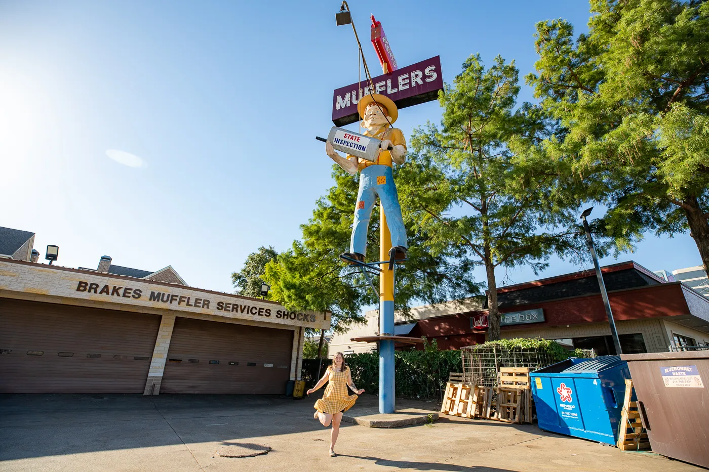 Happy Halfwit Muffler Man in Dallas, Texas