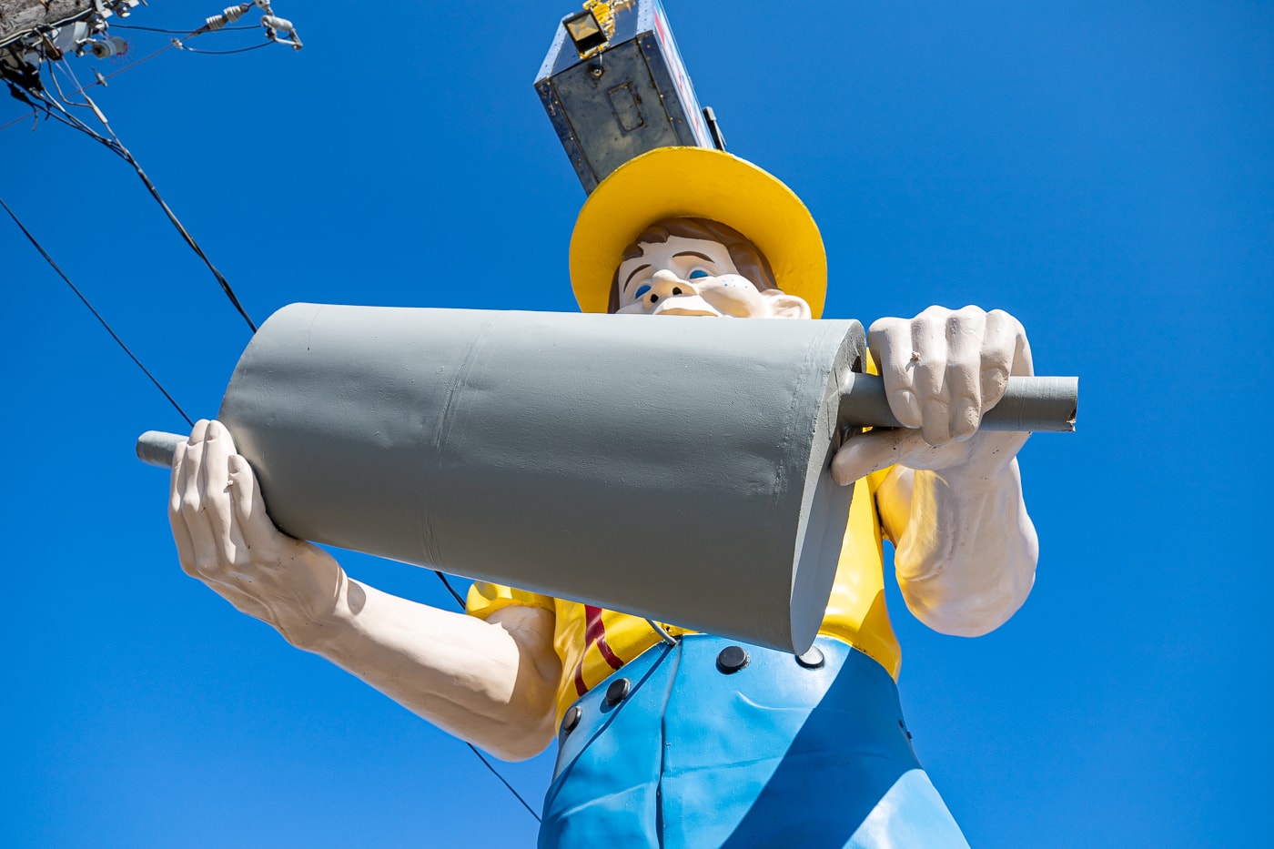 Happy Halfwit Muffler Man in Dallas, Texas